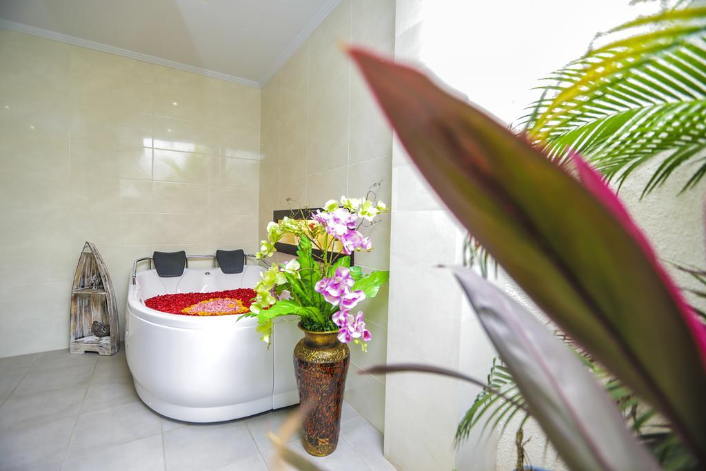 Blue Marlin Legian Villa Exteriör bild